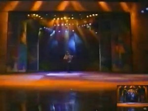 1.1M views · 10K reactions | Todos sabemos que la música es el desahogo del alma con sonidos, donde por medio de líricas y poemas auditivos, los artistas nos traen esas canciones que se vuelven un himno como la de la planta. Tal es el caso de Gianluca Grignani, autor de “Mi historia entre tus dedos”, una rolita que en los noventa ,seguro les hizo llorar a más de una vez. | Musica de los 90 | Facebook