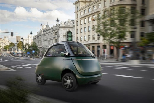 El Microlino llega a España con una suscripción bajo el brazo: esto cuesta el pequeño coche eléctrico heredero del BMW Isetta