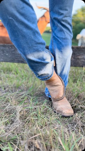 Midwest Emma on Instagram