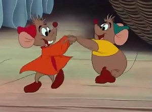 15K views · 375 reactions | Tag de mindste med i biografen og oplev Askepot blive ballets dronning ✨ Disney-klassikeren, der bygger på Grimms Eventyr vises i en begrænset periode for kun 60 kr/billet - selvfølgelig med dansk tale 珞 Find billetter her: https://www.nfbio.dk/film/askepot-1950 | Nordisk Film Biografer | Facebook