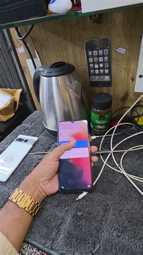 ONE PLUS 7T 4G MOBILE 8GB RAM 128GB ONLY MOBILE RS 6000. PH 8056 161371