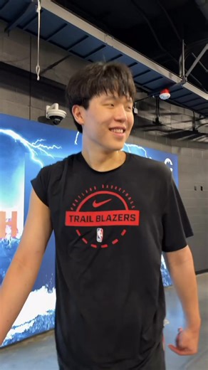 128K views · 1.2K reactions | Catching up with YANG HANSEN before his first road game!  POR-LAC • LIVE on NBA League Pass ➡️ https://www.nba.com/how-to-watch-game-redirect/0022500112?platform=Facebook&surface=Post | NBA | Facebook
