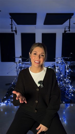 Domino Santantonio on Instagram: "Five fun gift ideas for the drummer in your life 😏 If you play the drums, which one are you asking for? 🎁🥁 Head over to drumeo.com/black-friday/ to see the best deals of the year for drummers."