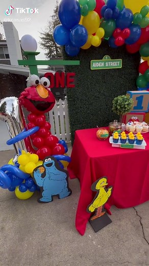 Aiden's Sesame Street First Birthday Party Table Setup
