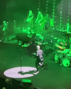 44K views · 3.6K reactions | Robbie Williams's amazing dance moves ...