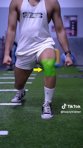 The Perfect Dumbbell Walking Lunge ✅ . Here are 5 Steps you want to be aware of when performing Dumbbell Lunges 🔥 Step #1: Start your Feet Shoulder Width Distance apart, The Prime Working Leg in the Front, and the Back Leg as Support. ⚠️ Step #2: Lift the Heels of your Back Foot so you are on your Toes. ✅ Step #3: Keep your Body Upright, so this way the Dumbbells are Stacked with your Torso. ✅ Step #4: Instead of Bending with your Back Leg Halfway Through, make sure your Back Knee is 1 Inch fro