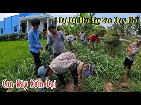 Two Guys Go Fishing and Discover Snake Skin, Terrifying Them | Ten Loves SB