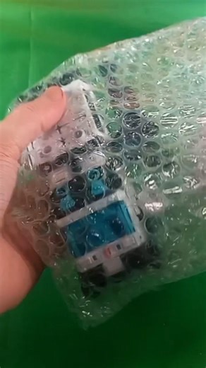 Another Grail Secured #transformers #unboxing #legacy
