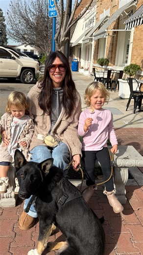 Lisa Swenning Snapnhd on Instagram: "Living in a small town has its perks 🤍 A Saturday stroll with the grandbabies to our local bakery, sunshine in the air, cute boutiques, and the best little restaurants lining downtown. Everyone knows your name here. I loved raising my kids in this town, and watching my grandkids soak up the same sweet, small-town magic makes it even better. Gotta love small towns 🫶🏼"