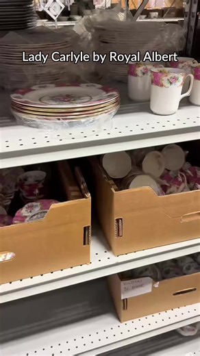 Today’s Pattern of the Day is Lady Carlyle by Royal Albert and she understood the assignment 💅✨ It’s giving royal tea party. It’s giving main character at brunch. It’s giving “yes, this is the fancy set.” Drop a 🩷 if you’d let this live rent-free on your table! #fyp #finechina #tableware #royalalbert #vintage