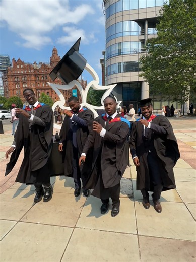 the vibes at graduation 🔥 Thanks to Humair, one of our Student Content Creators, for this video! #ManMetUni #Graduation #braziliandance #ClassOf2026