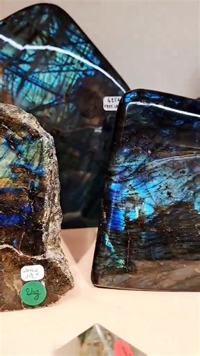 3 comments | Bonjour à tous, La labradorite est une des pierres les...