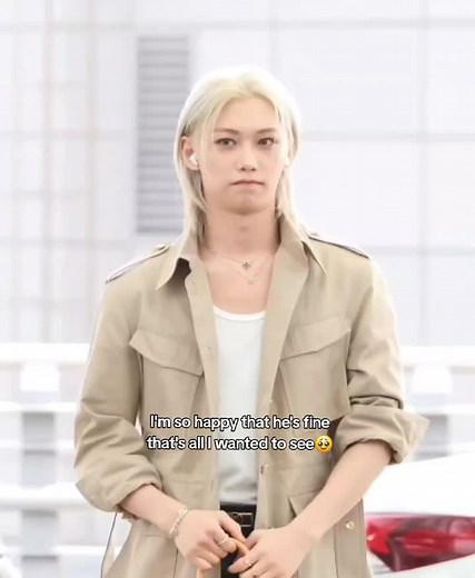 Felix Returns to His Natural Hair Color