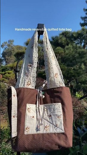 Handmade Quilted reversible Chicken Tote Bag is finally done and 😍! #handmade #sewingideas