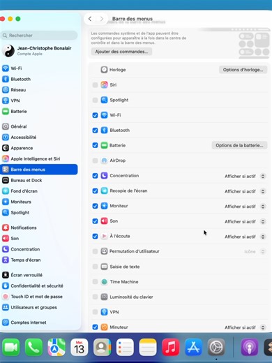 Afficher ou masquer les icônes de la Barre des menus en un clic (macOS Tahoe 26) Découvrez comment reprendre le contrôle de votre espace de travail en apprenant à afficher ou masquer les icônes de votre barre des menus en un seul clic ! Dans ce tutoriel dédié à macOS Tahoe (version 26), nous explorons les nouvelles options de personnalisation intégrées qui permettent de désencombrer votre écran instantanément. Blog : https://www.macplanete.com Blog : https://www.macbookcity.fr Blog : https://www
