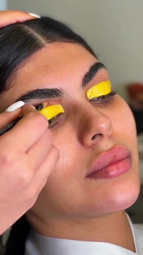 Dramatic Makeup Tutorial for a Bold Look