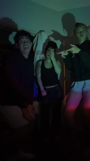 Throw dat mf ☝️😛 @333 @Yb.taei #fyp #dance | dancing