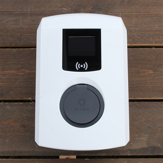 Alfen Eve Single Pro-line - 3 x 16A (11kW) - Socket - RFID - E-Flux