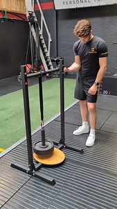 The pump with this machine just hits different... 😍 The 'Forearm Station' is the most complete forearm training device on the market, and allows you to train 5 different exercises - all on one machine! What's great about it is that if complete takes out the biceps in any exercise, so that you can completely focus on taking your forearm muscles to absolute failure. Prepare for some forearm soreness you've never felt before... It's the ultimate addition to any (home) gym if you want to get the mo