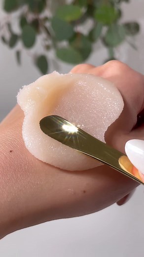 Get Smooth Dolphin Skin with Peach and Lily's Body Scrub & Lotion