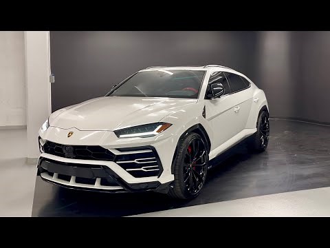 2020 Lamborghini Urus - Revs + Walkaround in 4k
