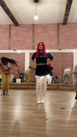 performing baby I’m jealous with @dojacat LIVE on the @amas tonight IM SO EXCITED!!!