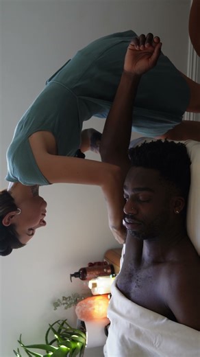 ASMR Tapping Massage Back Massage