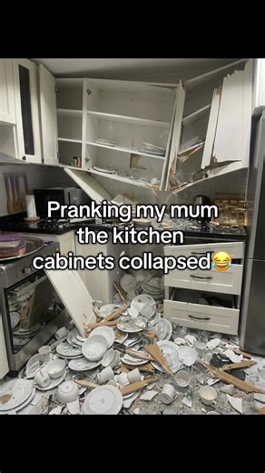 Pranking My Mum: Kitchen Cabinets Collapse