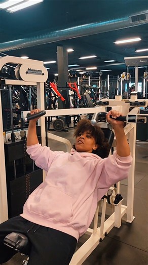 Trained with Dad Monday, Daughter Tuesday #motivation #bodybuilding #train #aesthetic #gym