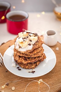 30-Minute Easy Vegan Banana Oat Pancakes (no blender!) - Two Spoons