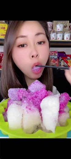 Ice Eating Challenge: Fast and Fun