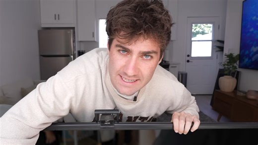 Watch what happens when you hide in front of 100,000 viewers