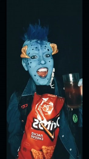 Little Monsters 1989! (the year I was born! Forever such a nostalgic favorite! 💙 @officialhowiemandeli #littlemonsters #littlemonsters1989 #littlemonstersmaurice #maurice #fredsavage #bensavage #movies