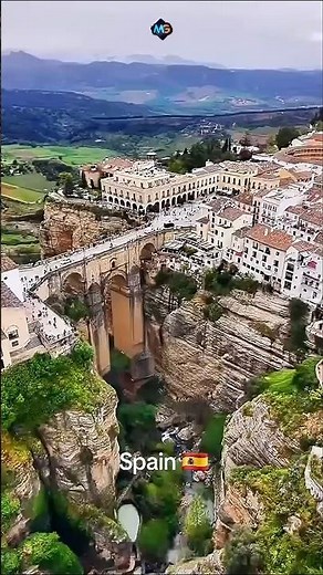🇪🇸 Ronda: The Cliffside Masterpiece You Must See in Spain!