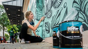 Nationally renowned muralist does first work in hometown West Palm Beach