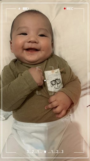 My happy baby bastelog💙 #mysebastian💙 #bastelog #fypシ #babiesoftiktok #foryoupage