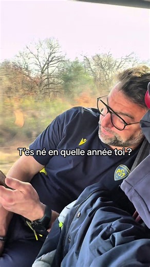 Et vous vous êtes nés en quelle année ? 🤪 (on en avait marre à la fin..) #rugby #pourtoiii #quelleanné #ASM #elite1