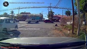 Camara capta colision en El Cocal de Puntarenas #SomosACRnet | Accidentes de Costa Rica.net