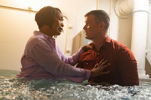 '9-1-1' boss breaks down deadly cruise ship disaster finale, reveals cut scene