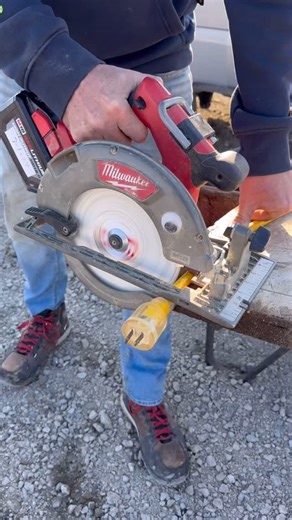 HAUS PLANS ®️ | Installing A New Extension Cord Plug #build #howto #construction #diy #contractor | Instagram