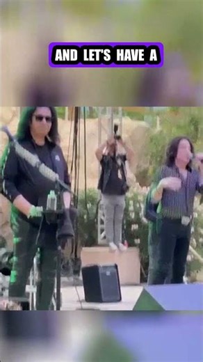 Paul Stanley's Emotional Tribute to ACE FREHLEY in Las Vegas