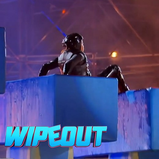 Careful, they're reversing as well! 😁 | Wipeout