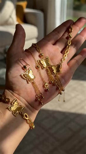 You know why this jewelry set is great? You could wear it as pajamas because it's so comfortable. Just kidding, but it's so lightweight and elegant. If you want to look effortlessly beautiful at your next event, you need to get this! Don't miss out, grab yours now! #jewelrygoals #fashionjewellery #jewelryfind #jewelrybuyer #jewelrymusthave #npjewelry #stunningnecklaces #sleekjewelry #kutlanjewelry #14kgoldplatedjewelry✨✨✨ #gifts #girlgifts #necklace #jewelry