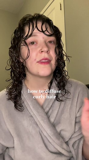Curly Hair Diffusing Routine: Tips for Perfectly Defined Curls