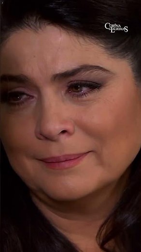 Patricio gives his family a house so they can be away from him #CoronaDeLágrimas #Uninovelas