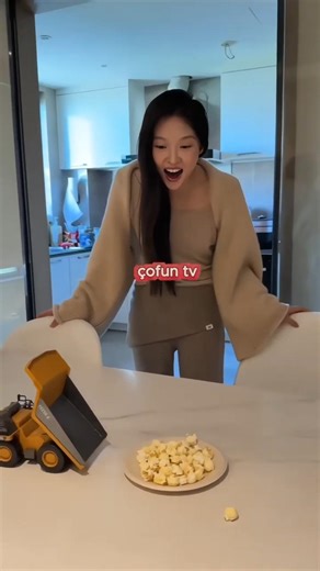 Oyuncaklarla Patlamış Mısır Fabrikası Kurdu! 😂