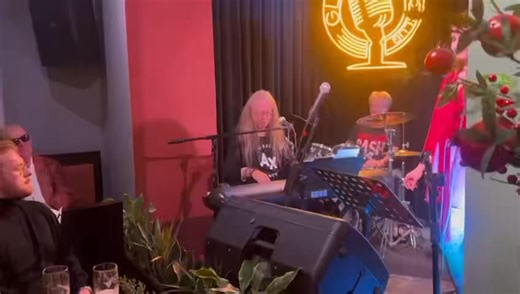 Piosenka z repertuaru Skaldów i Alibabek „ Czarodzieje” w wykonaniu Tomka Wolaka, Kingi Młynarskiej i zespołu Rock Band 😍30.01.26 | Globus Music Club Kraków