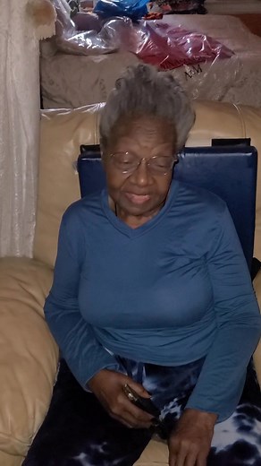 So I had to stop by my beautiful mother's house and this is what she had to say to all of your 🙏🙏🫡🫡🫡 | Dale Robertson