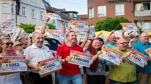 Dokumentationen: Jackpot! - Millionäre und der Lottofluch