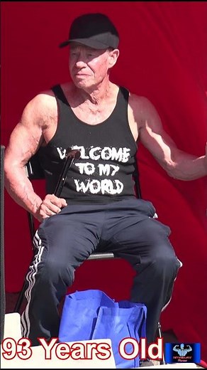 At 93, His Physique Still Beats Younger Guys #bodybuilding #viral #fitness